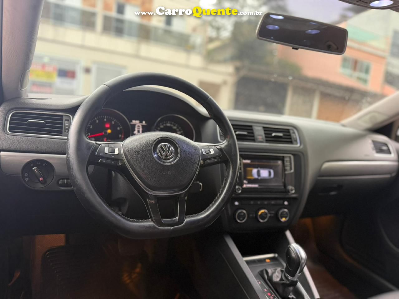 VOLKSWAGEN   JETTA COMFORTLINE 1.4 TSI 16V 4P AUT.   CINZA 2018 1.4 GASOLINA - Loja