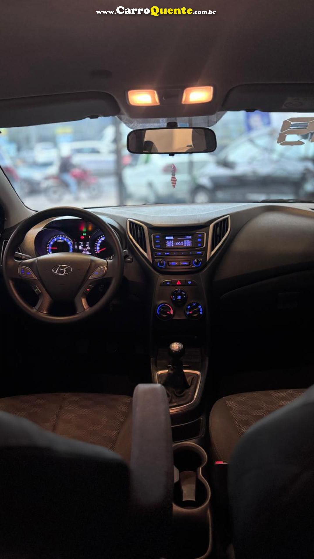 HYUNDAI   HB20 1.0M UNIQUE    BRANCO 2019 1.0 FLEX - Loja