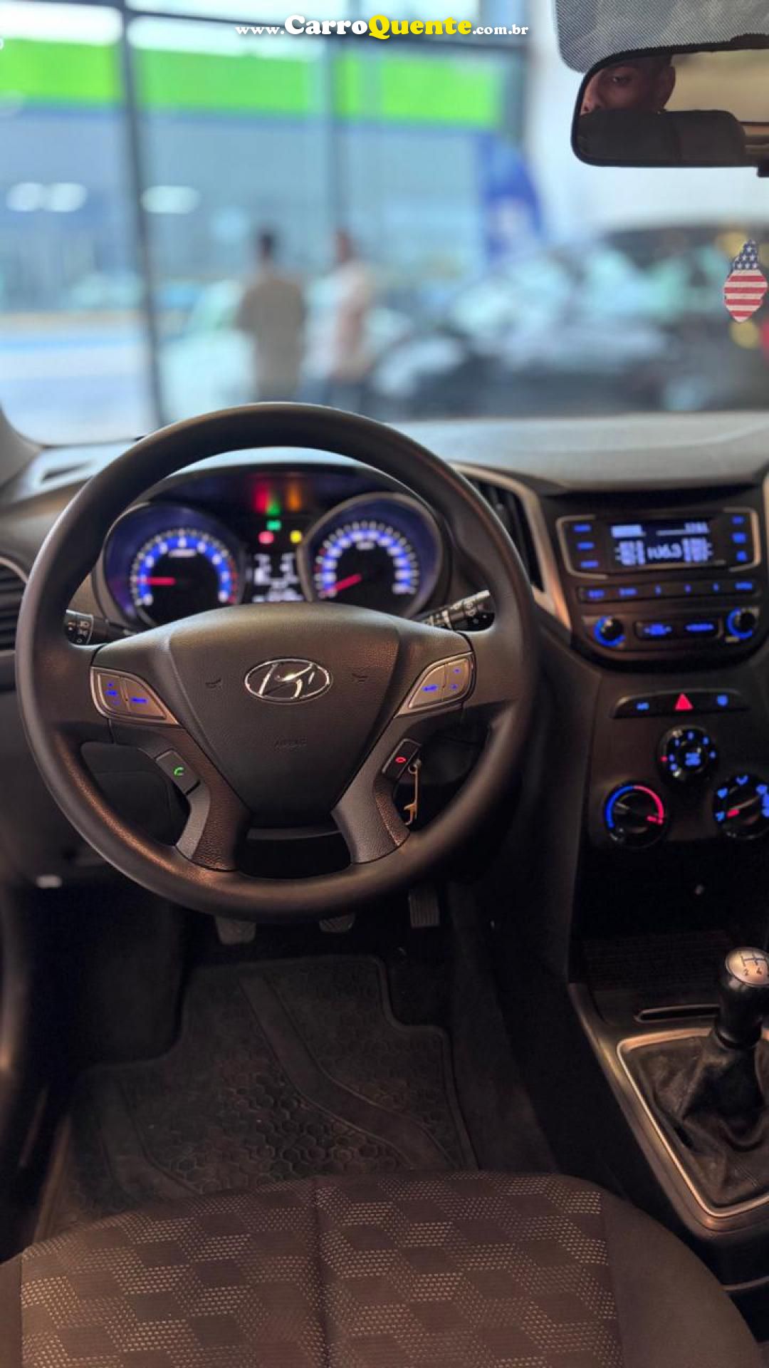 HYUNDAI   HB20 1.0M UNIQUE    BRANCO 2019 1.0 FLEX - Loja