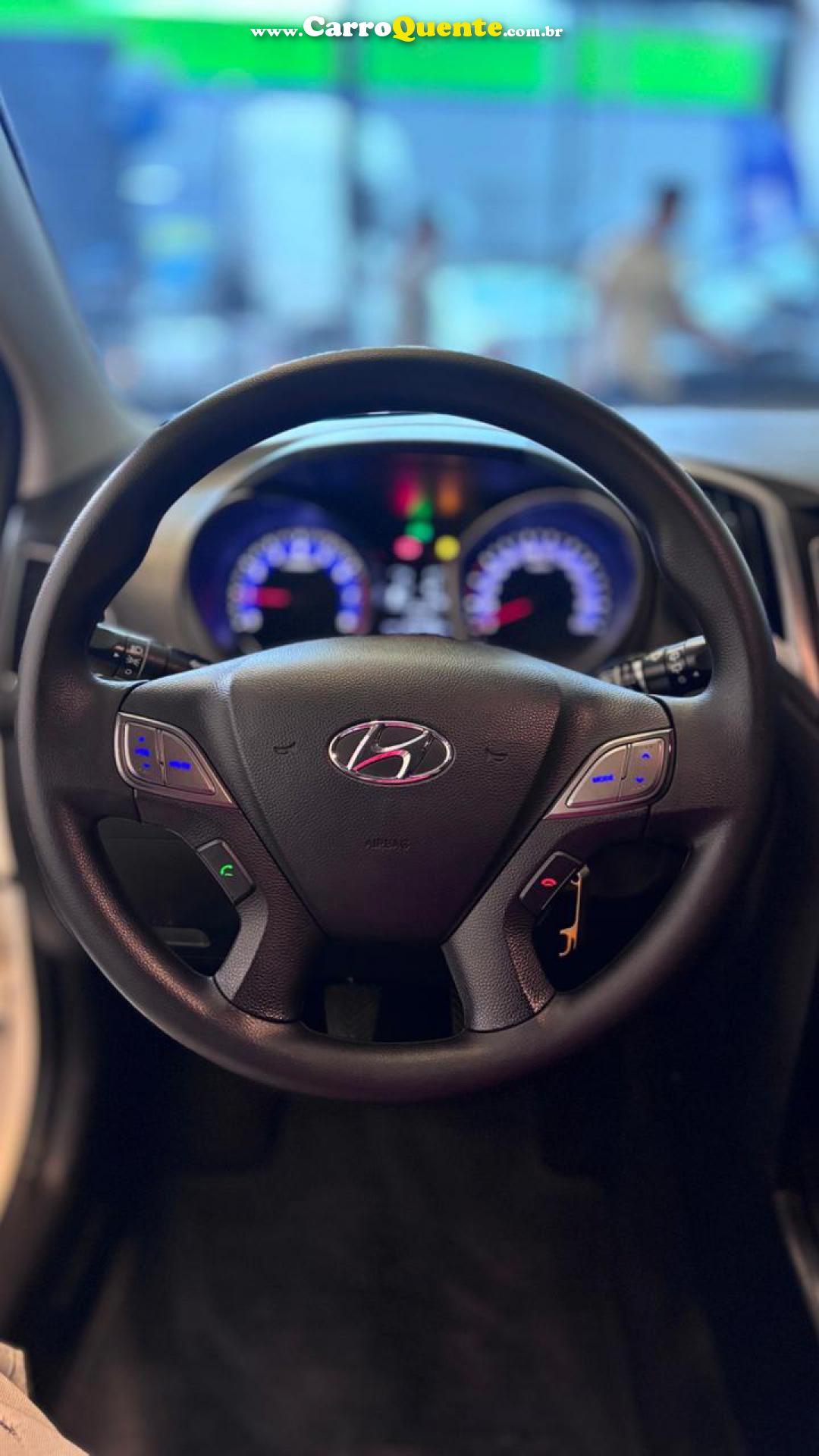 HYUNDAI   HB20 1.0M UNIQUE    BRANCO 2019 1.0 FLEX - Loja