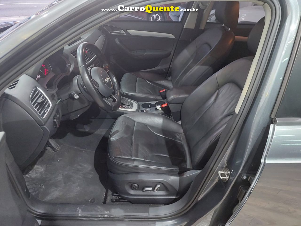 AUDI   Q3 1.4 TFSITFSI FLEX S-TRONIC 5P   CINZA 2017 1.4 GASOLINA - Loja