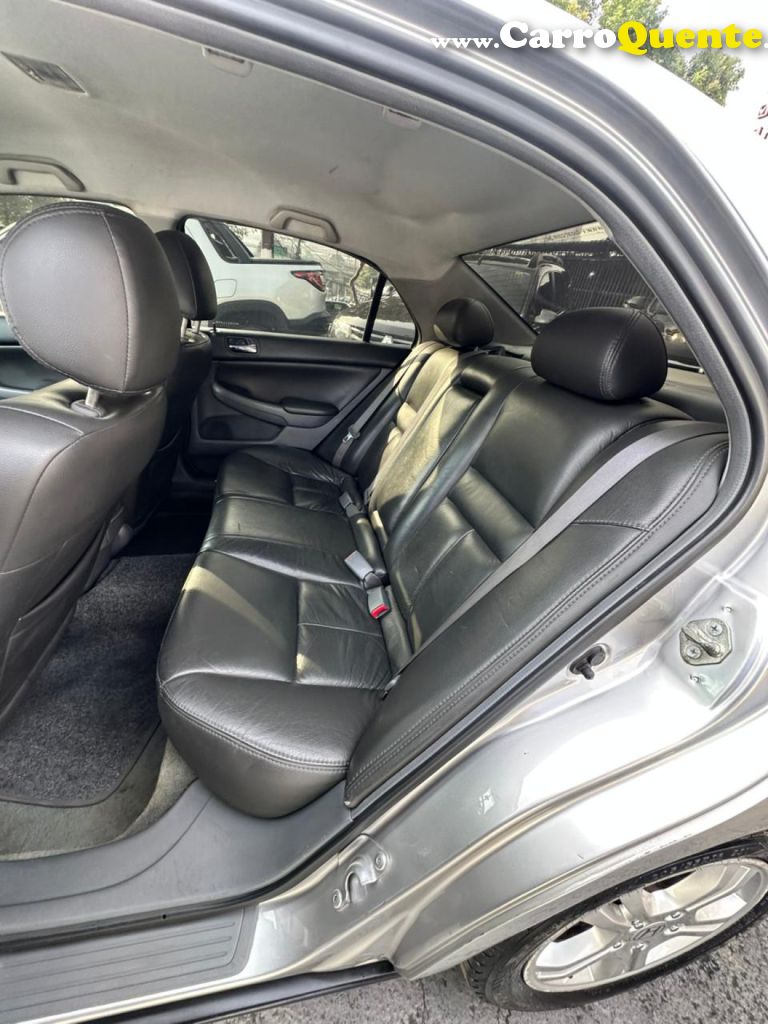 HONDA   ACCORD SEDAN LX 2.0 16V 150156CV AUT.   PRATA 2006 2.0 GASOLINA - Loja