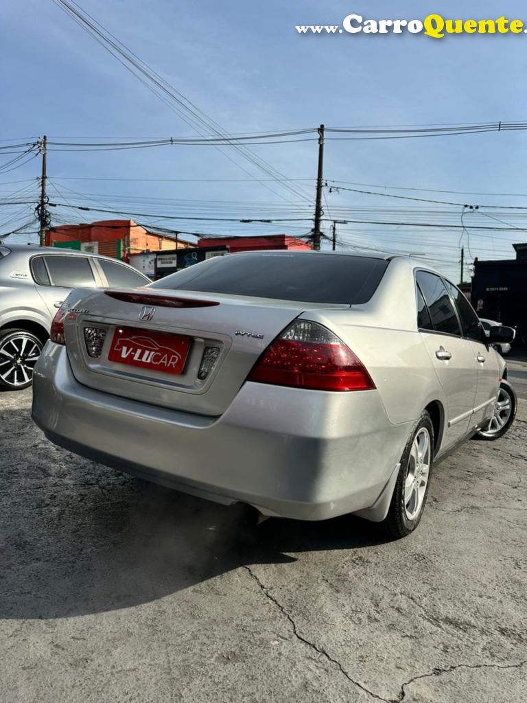 HONDA   ACCORD SEDAN LX 2.0 16V 150156CV AUT.   PRATA 2006 2.0 GASOLINA - Loja