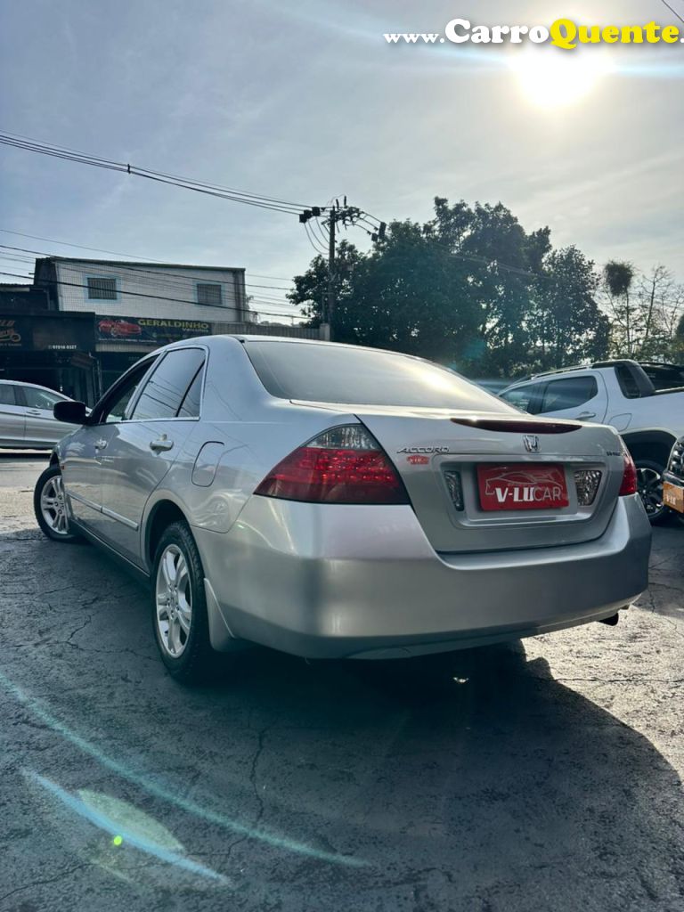 HONDA   ACCORD SEDAN LX 2.0 16V 150156CV AUT.   PRATA 2006 2.0 GASOLINA - Loja