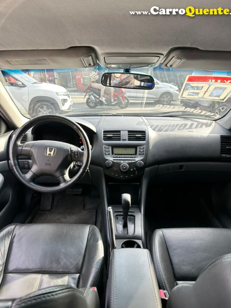 HONDA   ACCORD SEDAN LX 2.0 16V 150156CV AUT.   PRATA 2006 2.0 GASOLINA - Loja