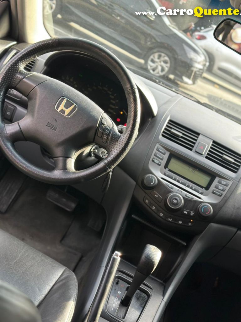 HONDA   ACCORD SEDAN LX 2.0 16V 150156CV AUT.   PRATA 2006 2.0 GASOLINA - Loja