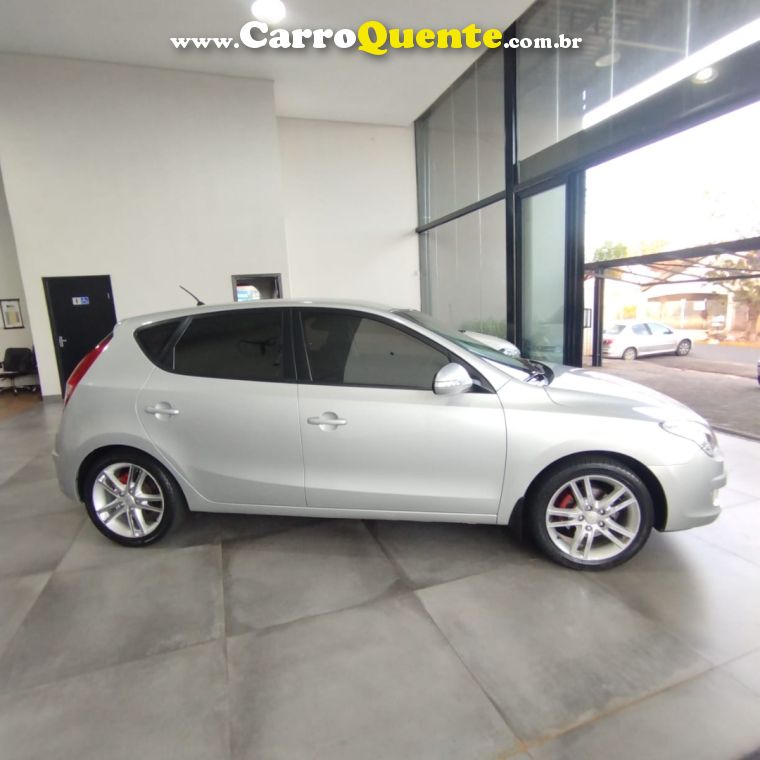 Hyundai I30 2.0 MPFI GLS 16V GASOLINA 4P AUTOMÁTICO - Loja