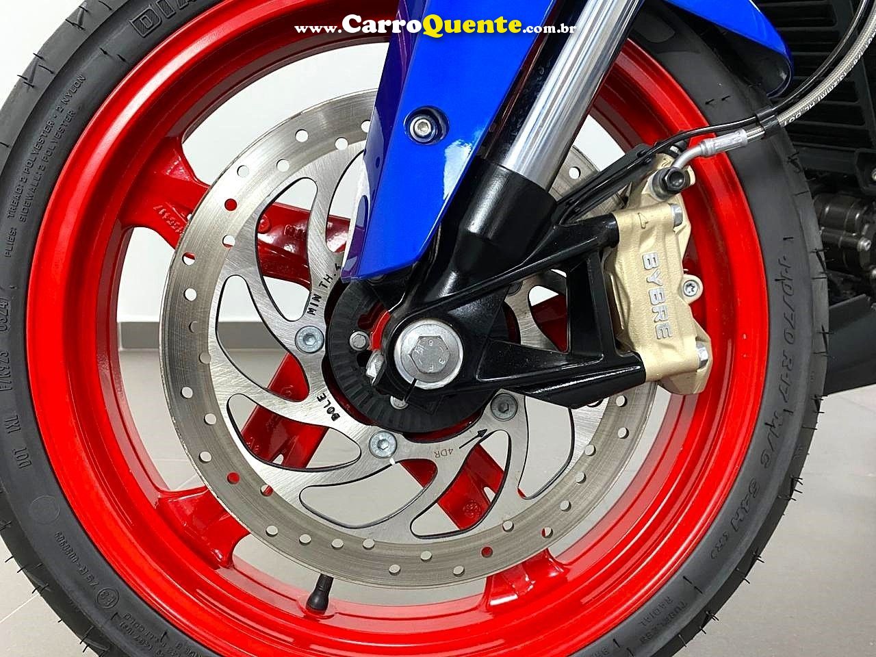 BMW G 310 R ABS 2025 - Loja