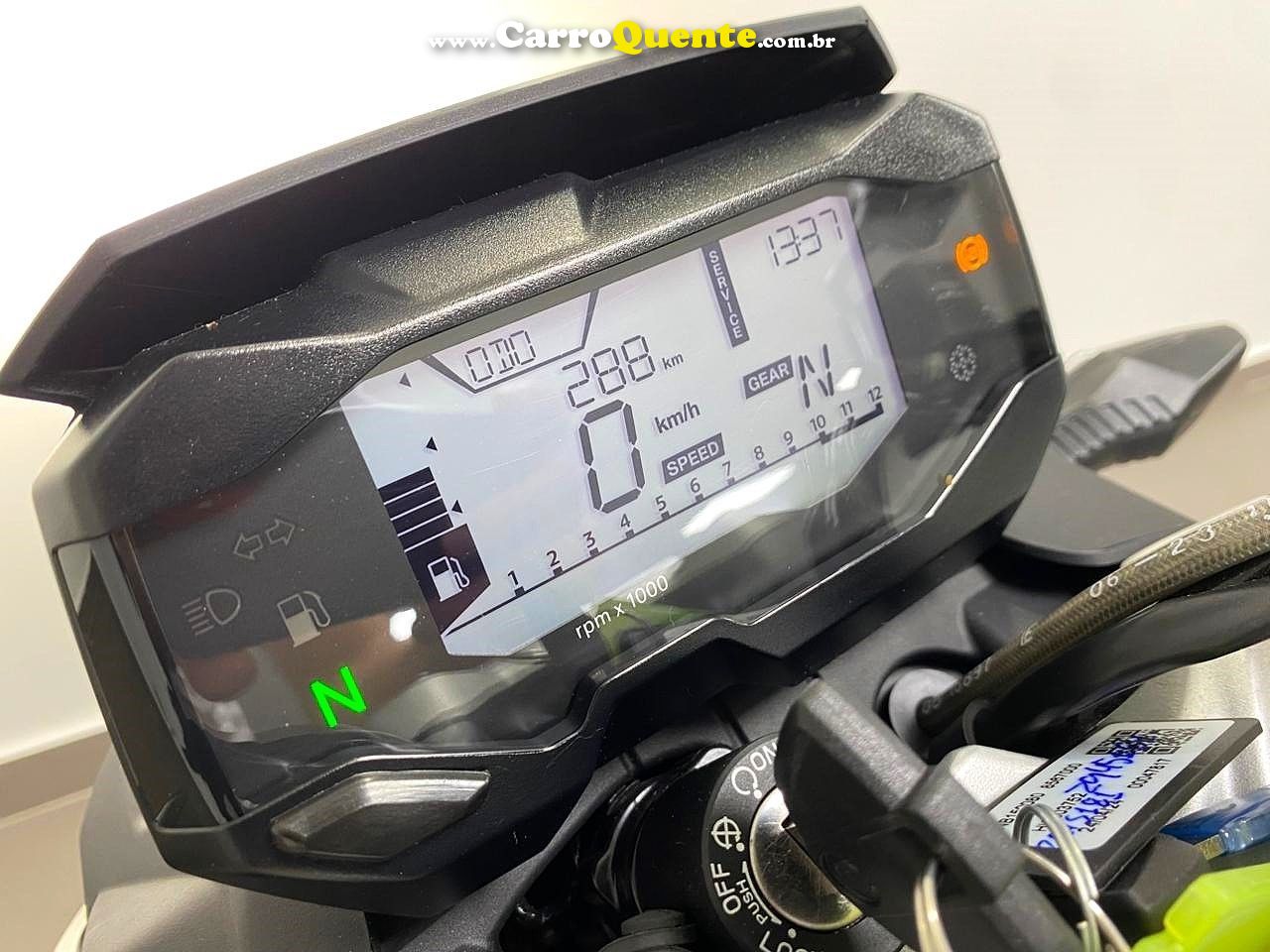 BMW G 310 R ABS 2025 - Loja