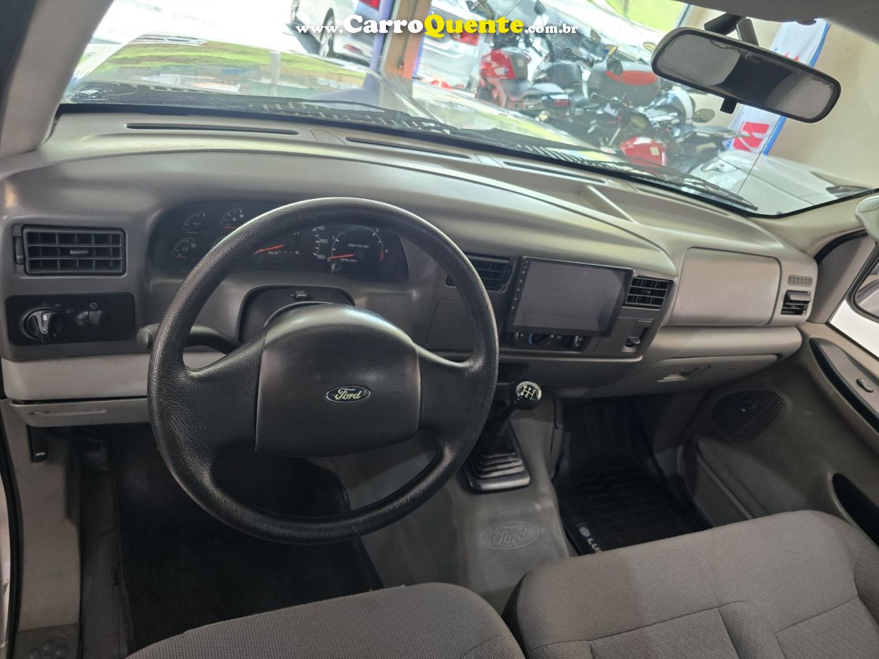 FORD   F-250 XL 4.2 TURBO DIESEL   PRATA 2001 4.2 DIESEL - Loja