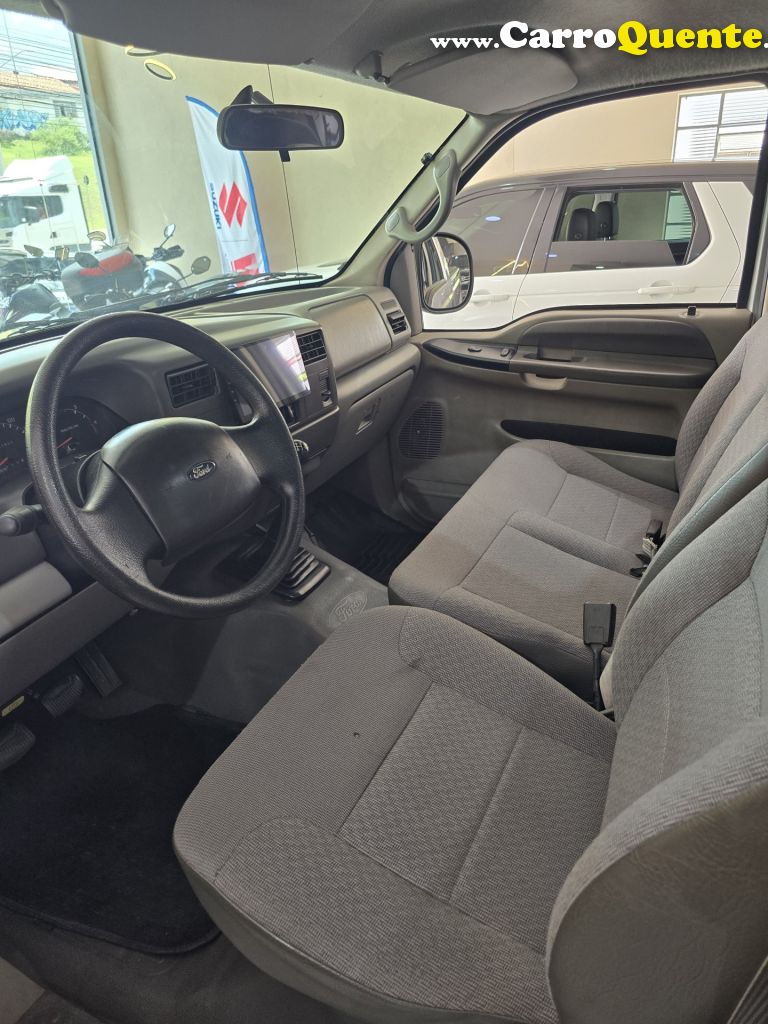 FORD   F-250 XL 4.2 TURBO DIESEL   PRATA 2001 4.2 DIESEL - Loja