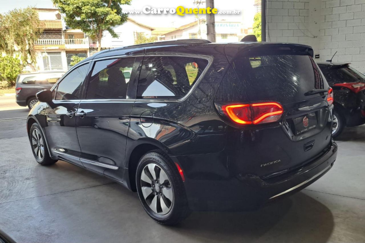 CHRYSLER   CHRYSLER PACIFICA 3.6 V6 E-HYBRID LIMITED    PRETO 2018 3.6 GASOLINA E ELÉTRICO - Loja