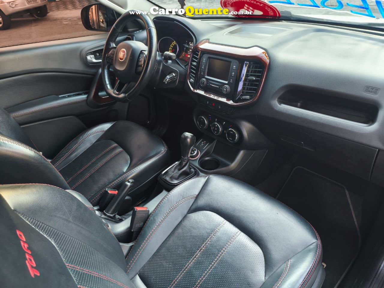 FIAT   TORO FREEDOM 2.0 16V 4X4 DIESEL AUT.   BRANCO 2019 2.0 DIESEL - Loja