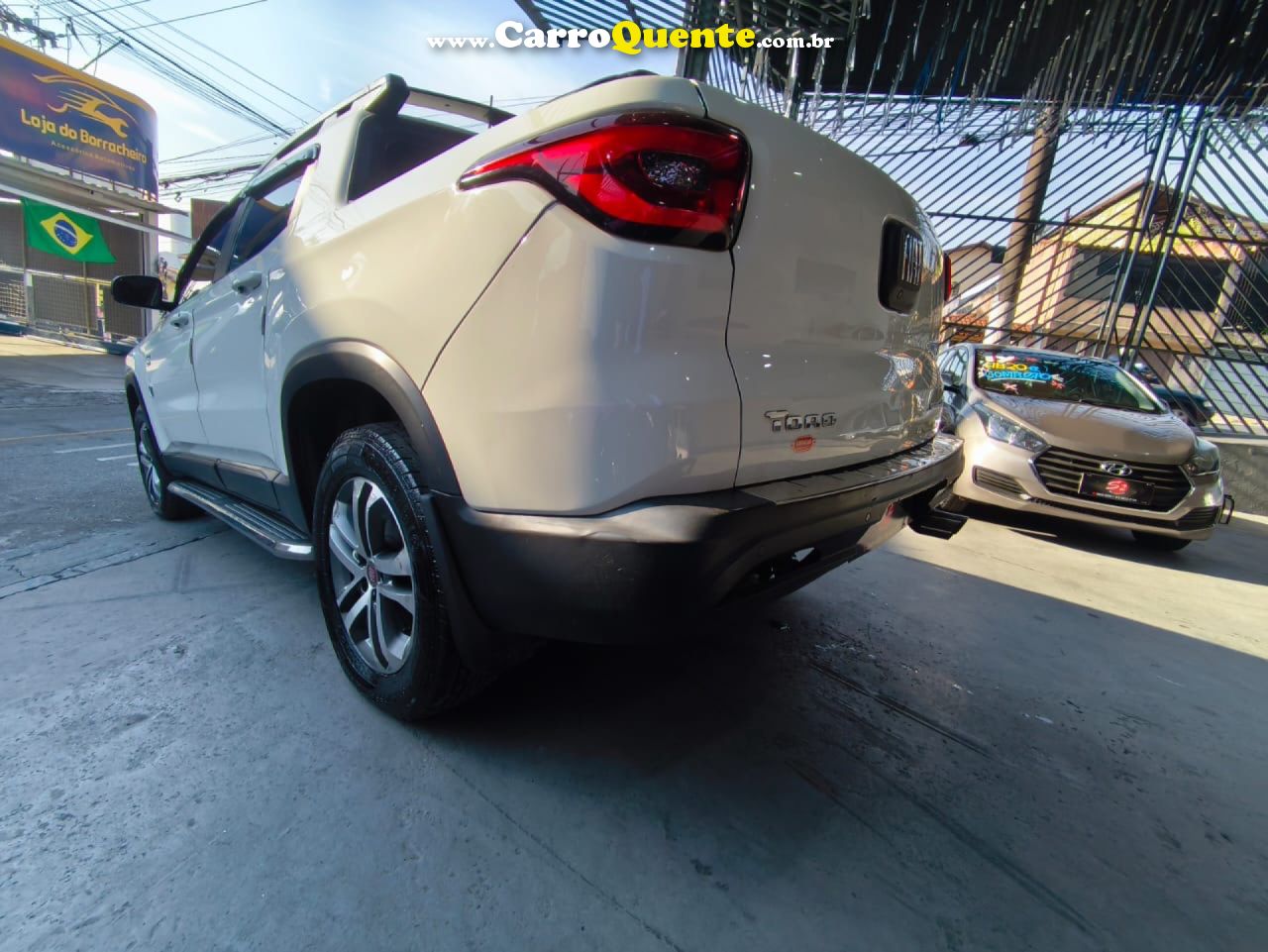 FIAT   TORO FREEDOM 2.0 16V 4X4 DIESEL AUT.   BRANCO 2019 2.0 DIESEL - Loja