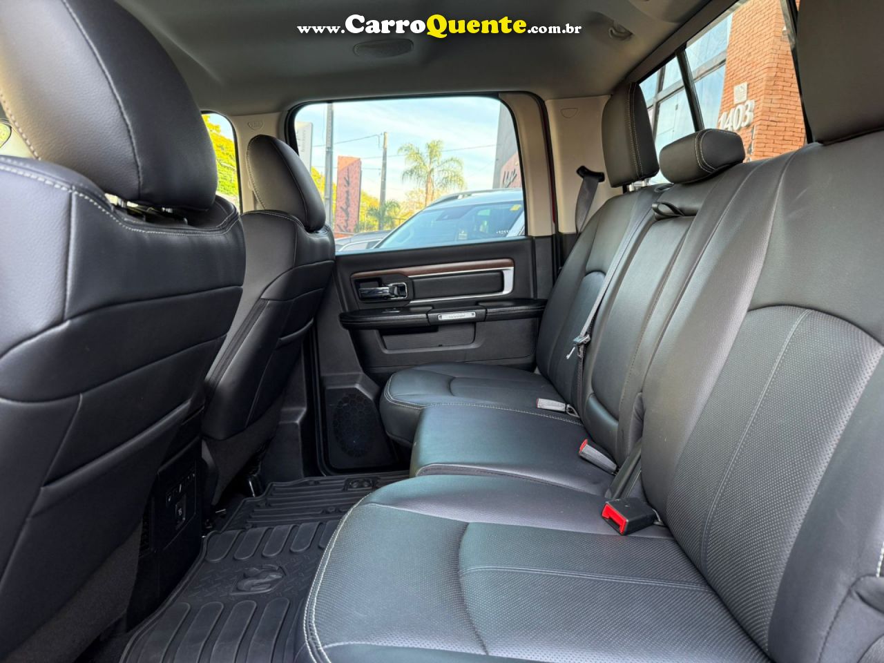 RAM   CLASSIC LARAMIE NIGHT ED. 5.7 4X4 AUT.   PRETO 2023 5.7 GASOLINA - Loja