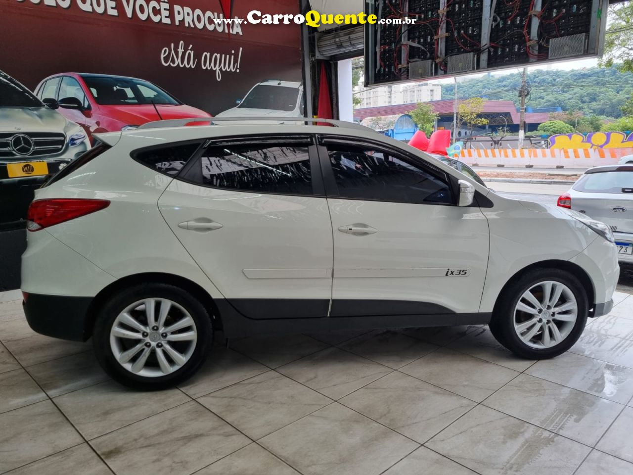 HYUNDAI   IX35 GLS 2.0 16V 2WD FLEX AUT.   BRANCO 2014 2.0 FLEX - Loja