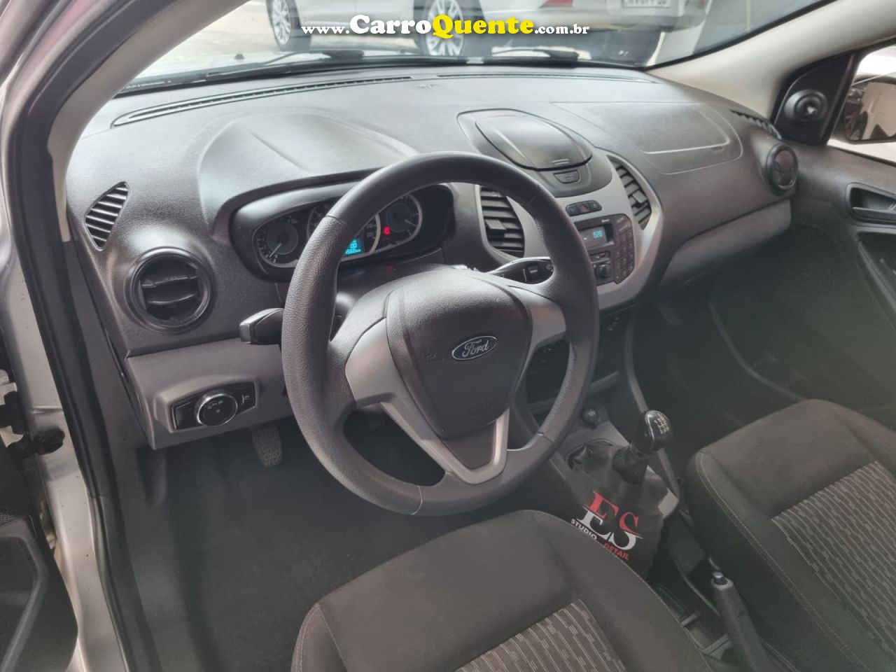 FORD   KA 1.0 SESE PLUS TIVCT FLEX 5P   PRATA 2018 1.0 FLEX - Loja