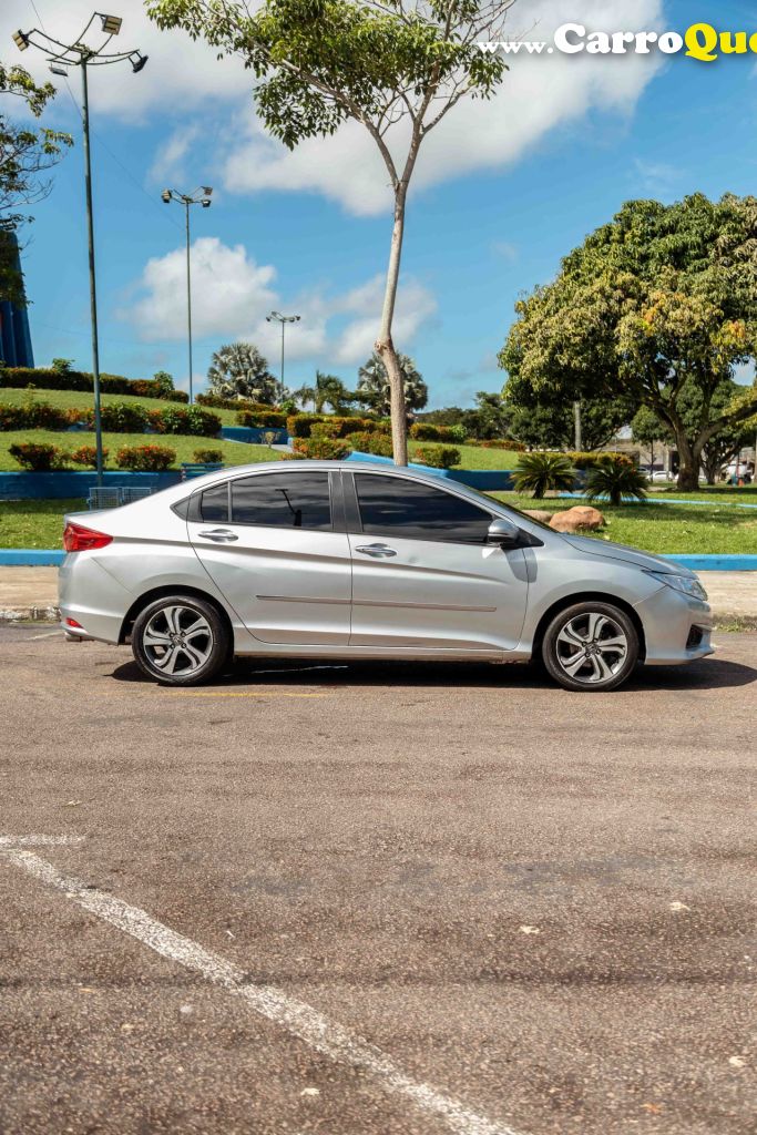 HONDA   CITY SEDAN EX 1.5 FLEX 16V 4P AUT.   PRATA 2016 1.5 FLEX - Loja