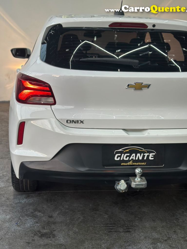 CHEVROLET   ONIX HATCH LT 1.0 12V FLEX 5P MEC.   BRANCO 2023 1.0 FLEX - Loja