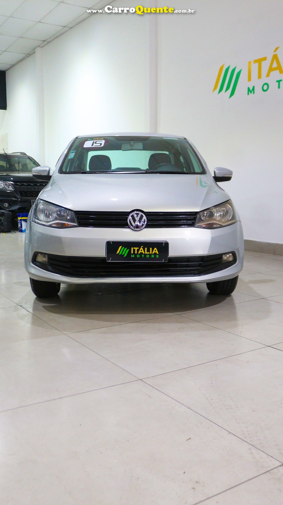 VOLKSWAGEN   VOYAGE COMFORTLINE  1.0 T.FLEX 8V 4P   PRATA 2015 1.0 GASOLINA - Loja
