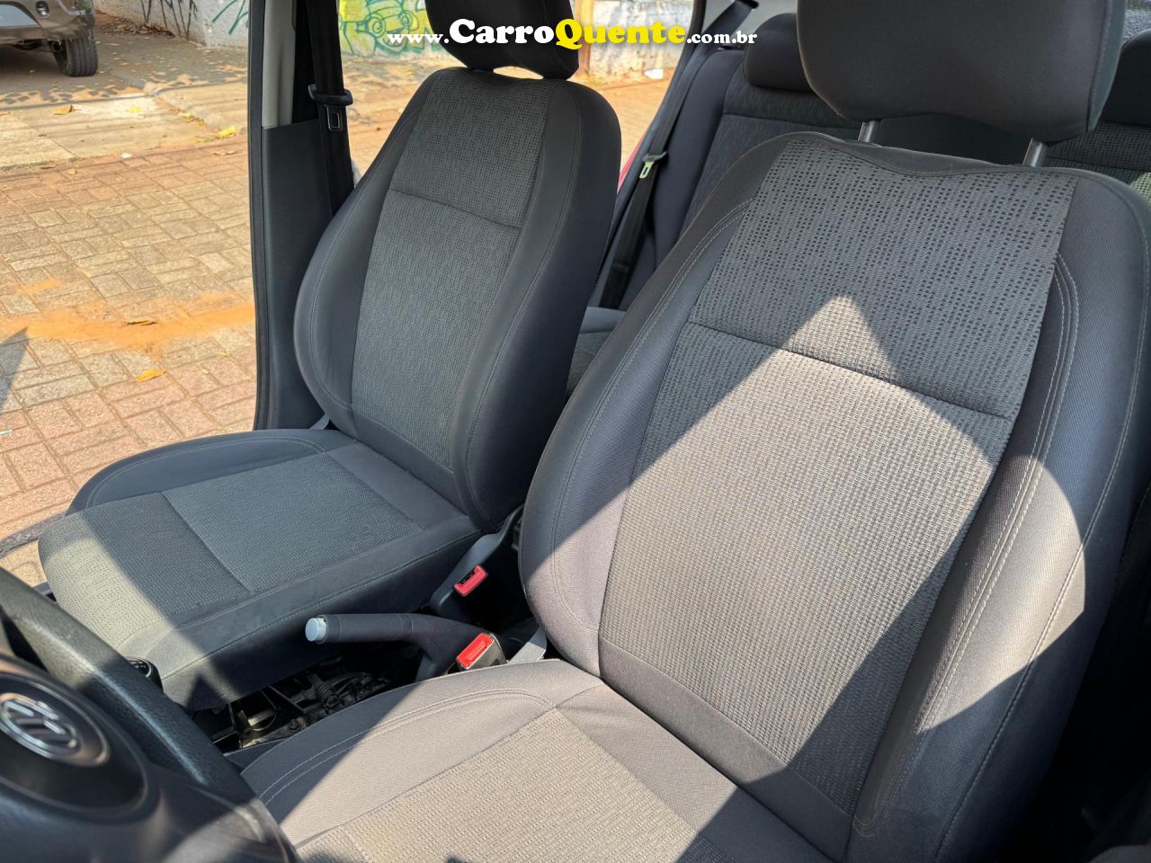 VOLKSWAGEN   FOX 1.0 MI TOTAL FLEX 8V 5P   VERMELHO 2013 1.0 FLEX - Loja