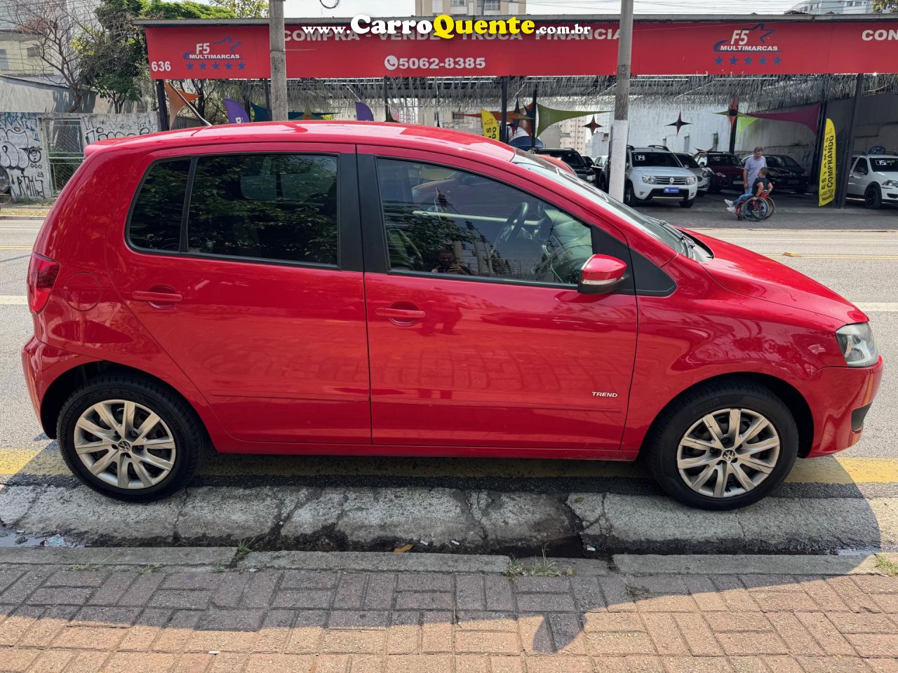 VOLKSWAGEN   FOX 1.0 MI TOTAL FLEX 8V 5P   VERMELHO 2013 1.0 FLEX - Loja