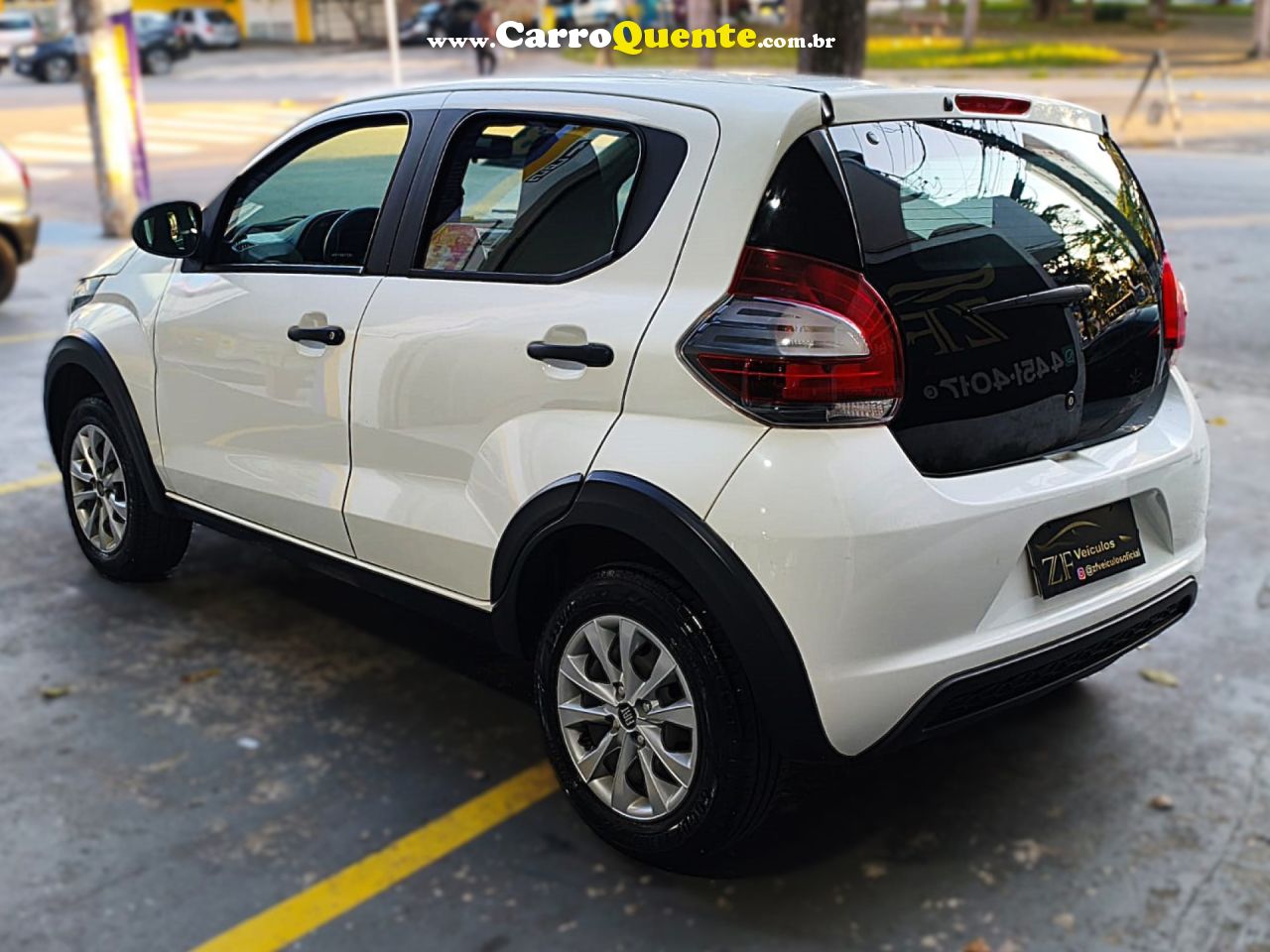 FIAT   MOBI LIKE 1.0 FIRE FLEX 5P.   BRANCO 2023 1.0 FLEX - Loja
