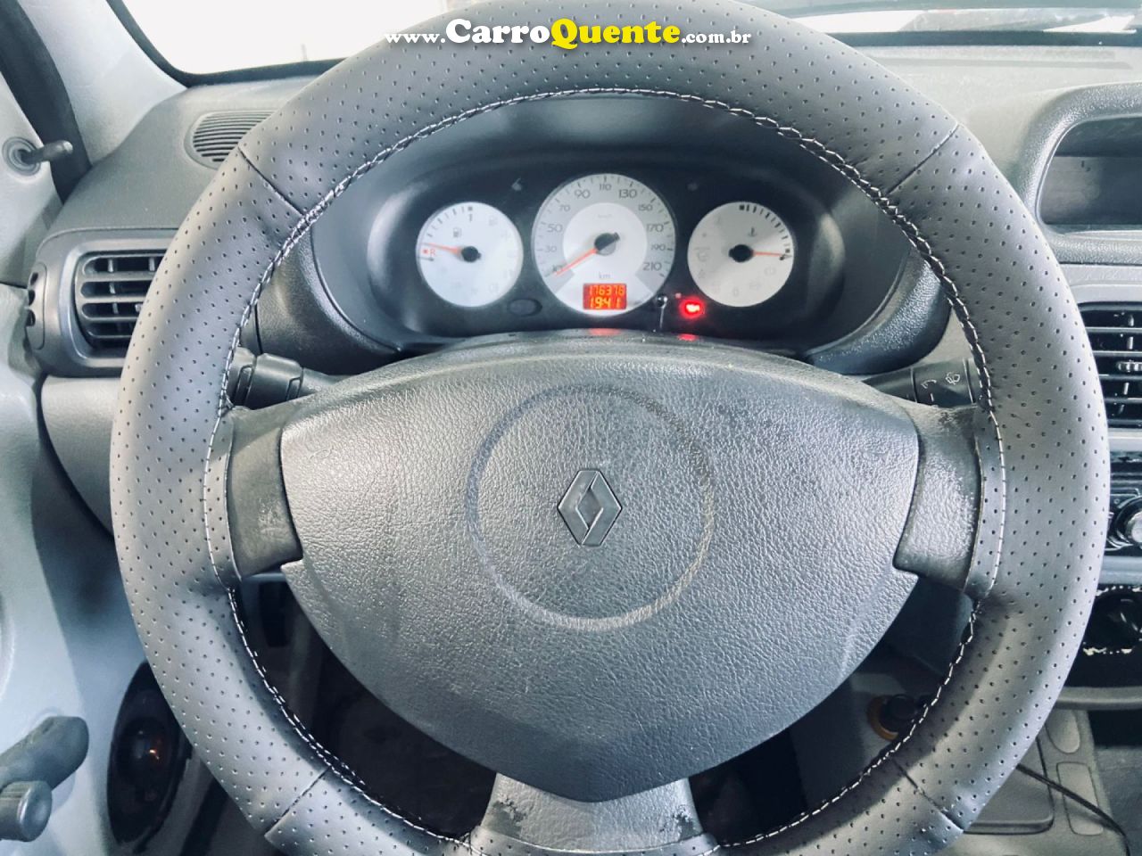 RENAULT   CLIO CAMPUS HI-FLEX 1.0 16V 5P   PRATA 2010 1.0 GASOLINA - Loja