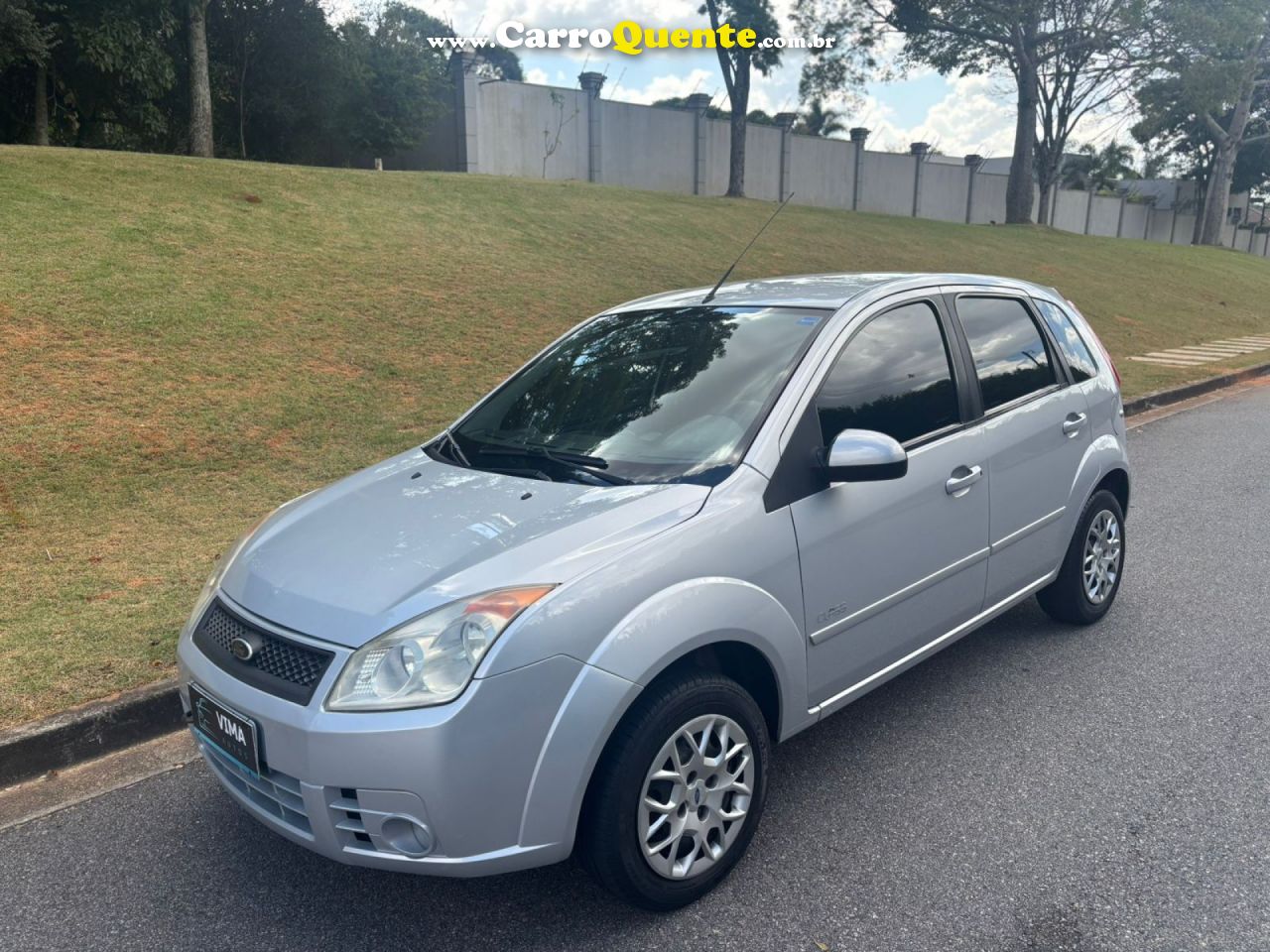 FORD   FIESTA 1.6 8V FLEXCLASS 1.6 8V FLEX 5P   PRATA 2009 1.6 FLEX - Loja