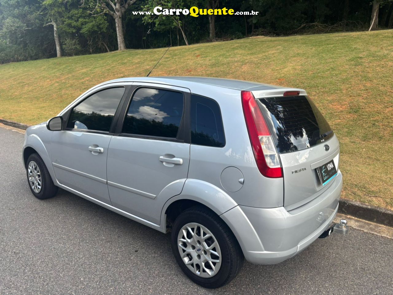 FORD   FIESTA 1.6 8V FLEXCLASS 1.6 8V FLEX 5P   PRATA 2009 1.6 FLEX - Loja