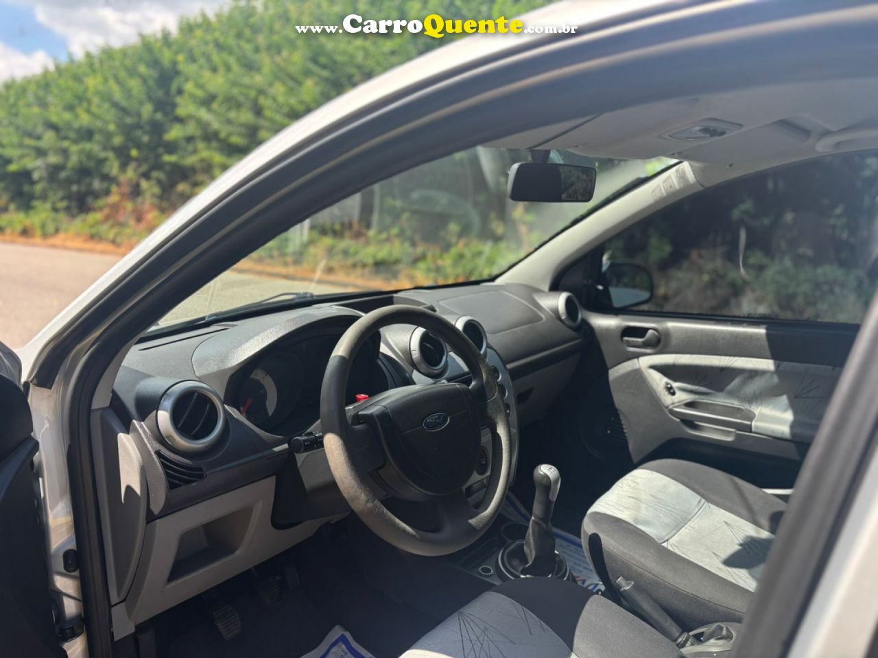 FORD   FIESTA 1.6 8V FLEXCLASS 1.6 8V FLEX 5P   PRATA 2009 1.6 FLEX - Loja