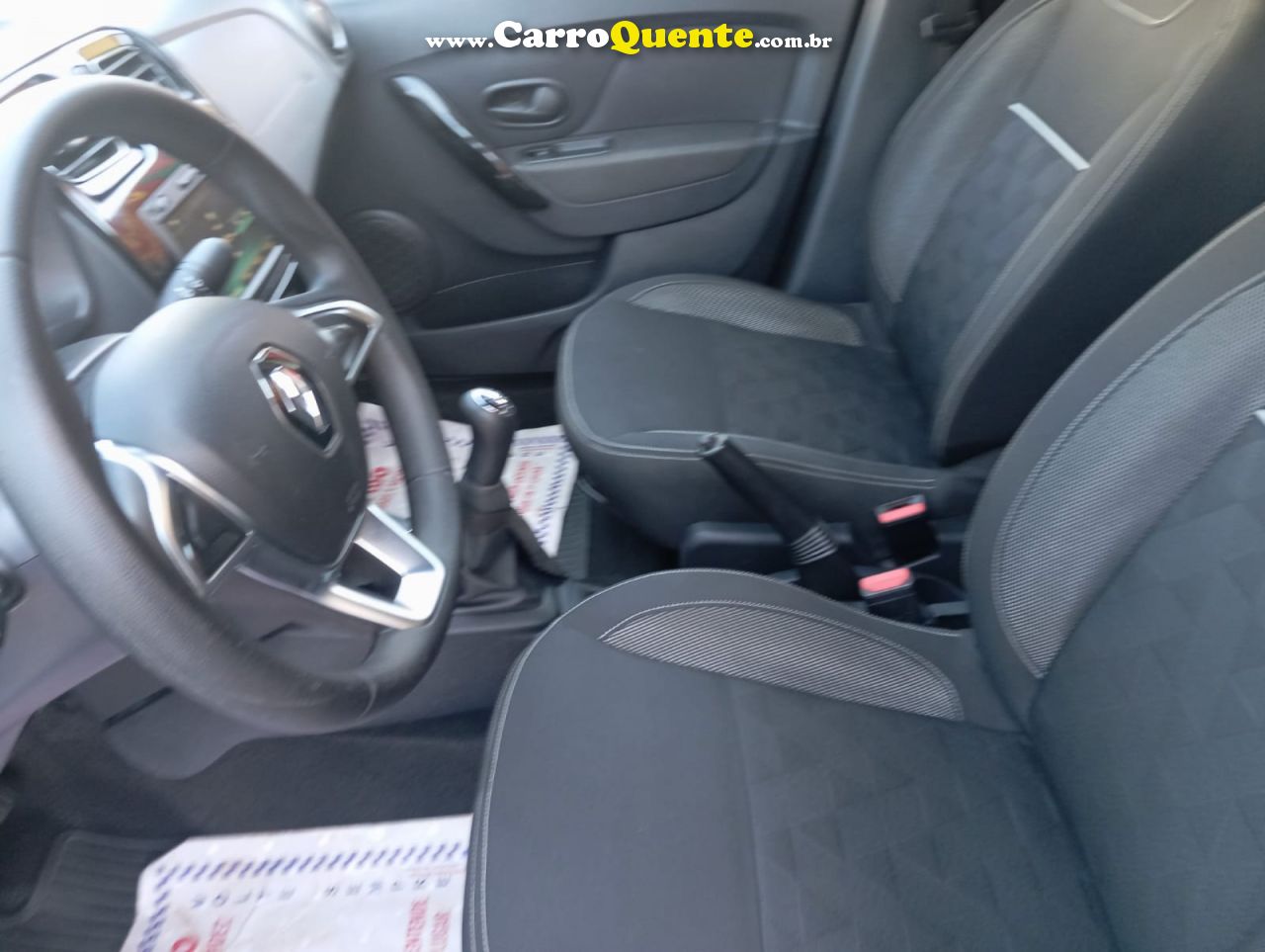 RENAULT   LOGAN ZEN FLEX 1.0 12V 4P MEC.   BRANCO 2025 1.0 FLEX - Loja
