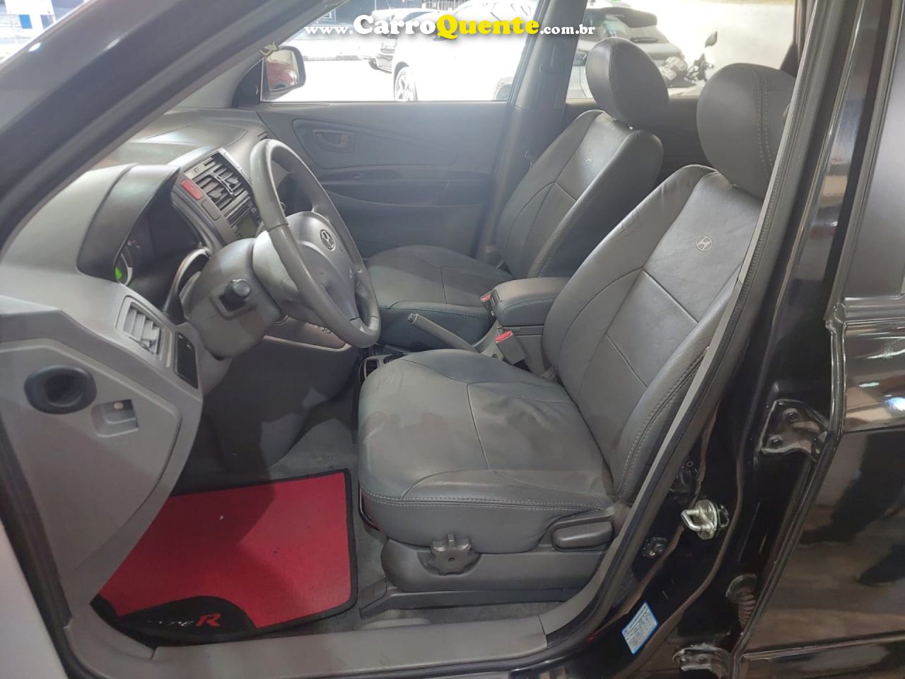 HYUNDAI   TUCSON 2.0 16V AUT.   PRETO 2013 2.0 GASOLINA - Loja