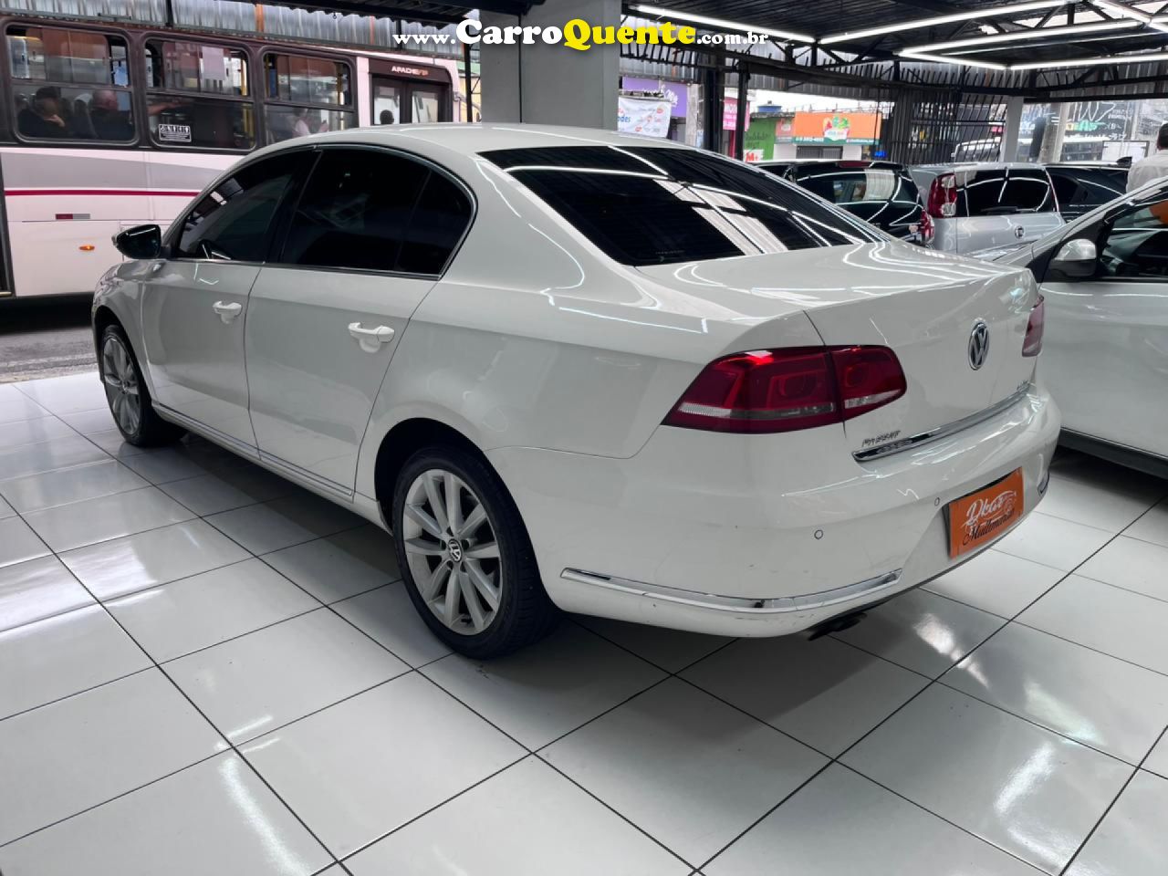 VOLKSWAGEN   PASSAT 2.0 T   BRANCO 2012 2.0 GASOLINA - Loja
