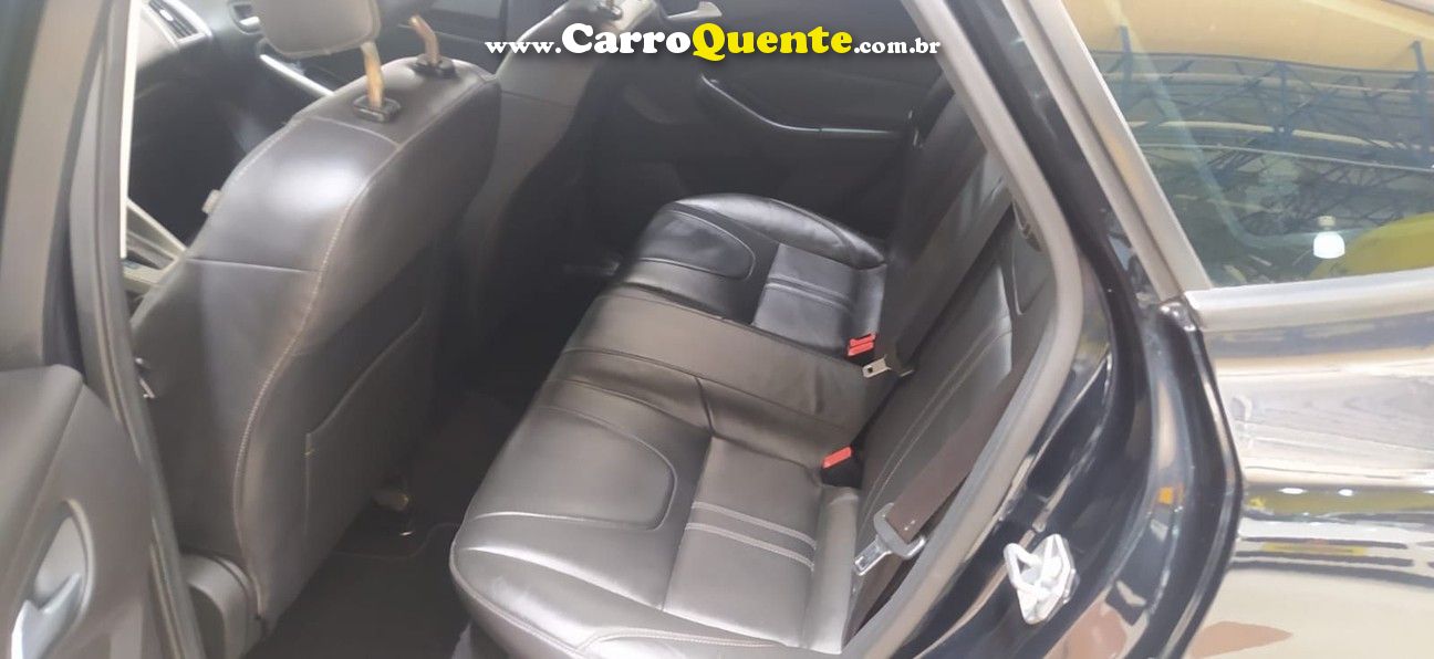 FORD FOCUS 1.6 SE 16V 2015 - Loja