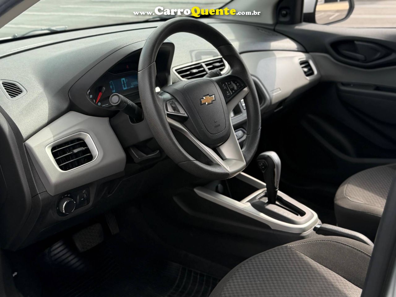 CHEVROLET ONIX 1.4 MPFI LT 8V 2018 - Loja