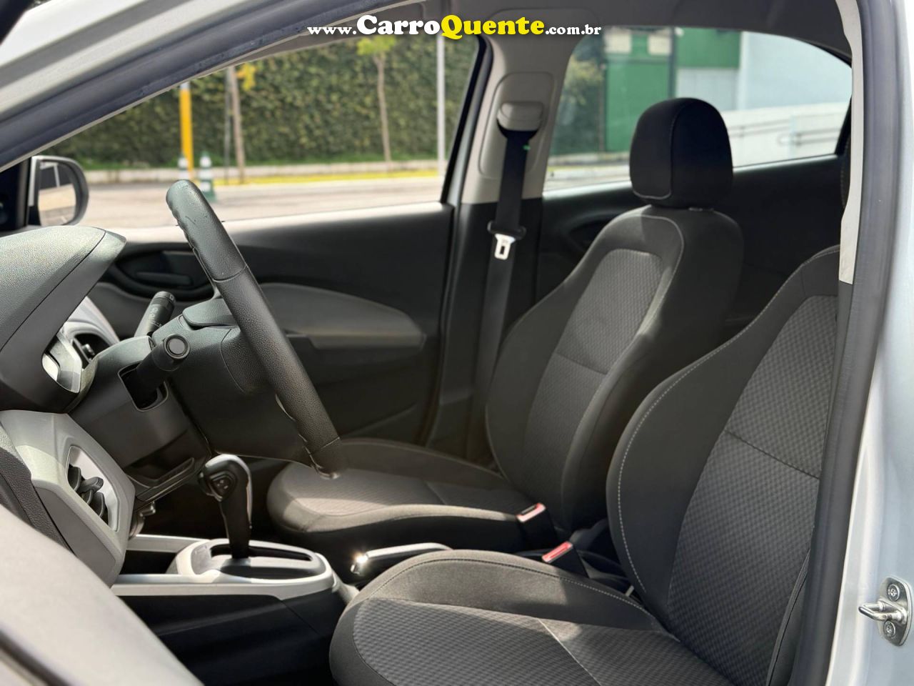 CHEVROLET ONIX 1.4 MPFI LT 8V 2018 - Loja