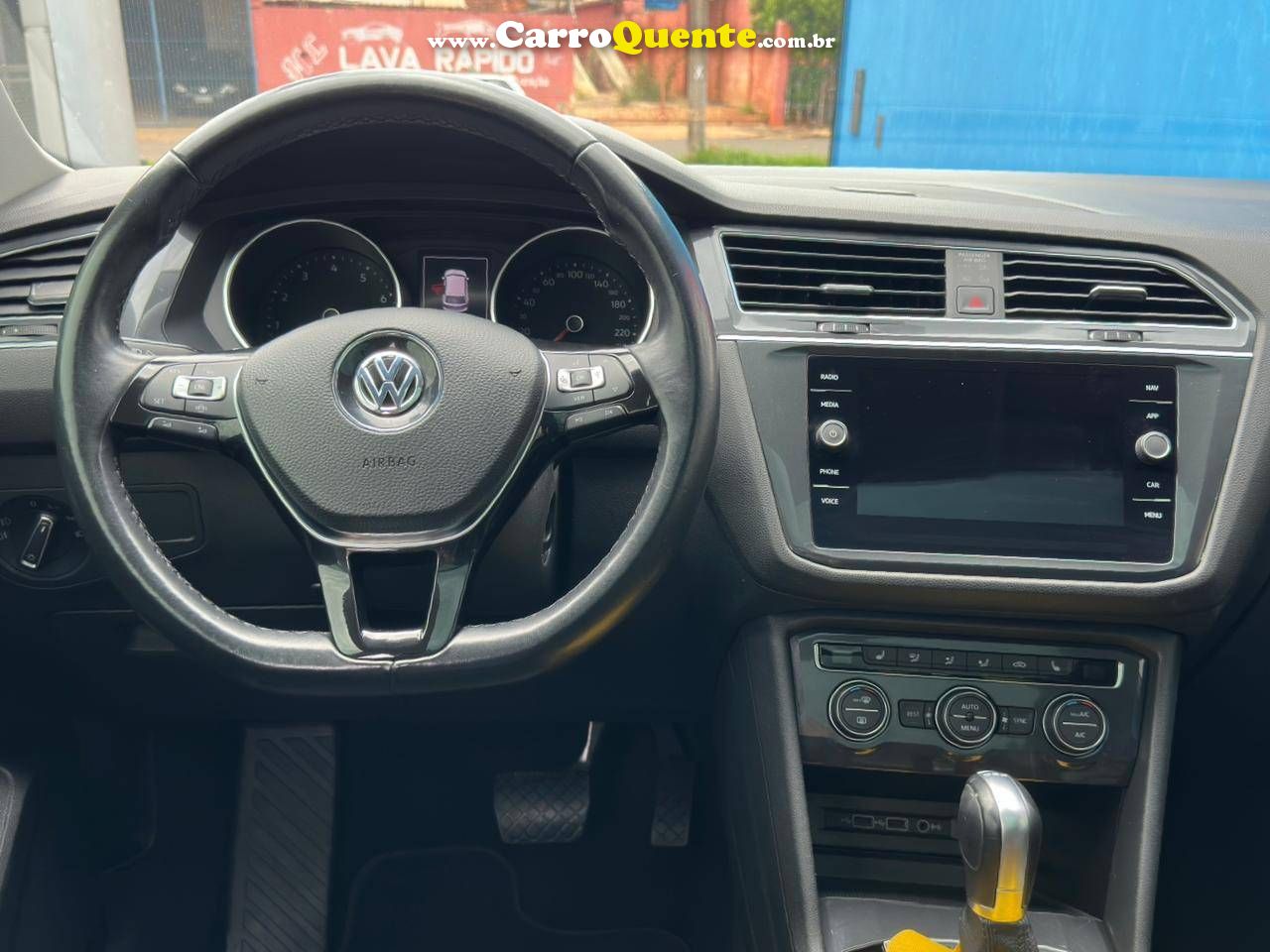 VOLKSWAGEN TIGUAN 1.4 250 TSI TOTAL ALLSPACE COMFORTLINE 2019 - Loja