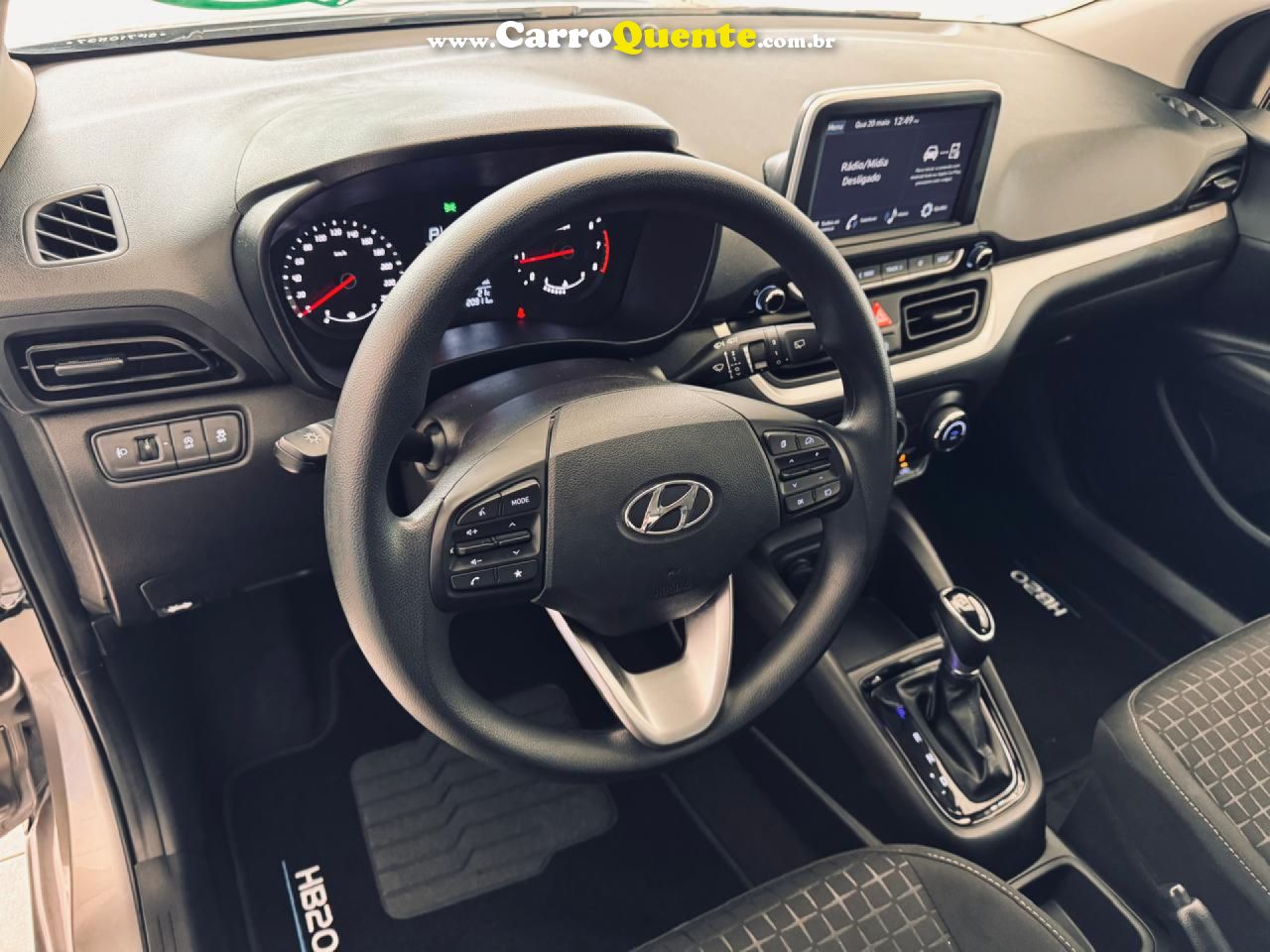 HYUNDAI   HB20 COMFORT PLUS 1.0 TB FLEX 12V AUT.   PRATA 2025 1.0 FLEX - Loja