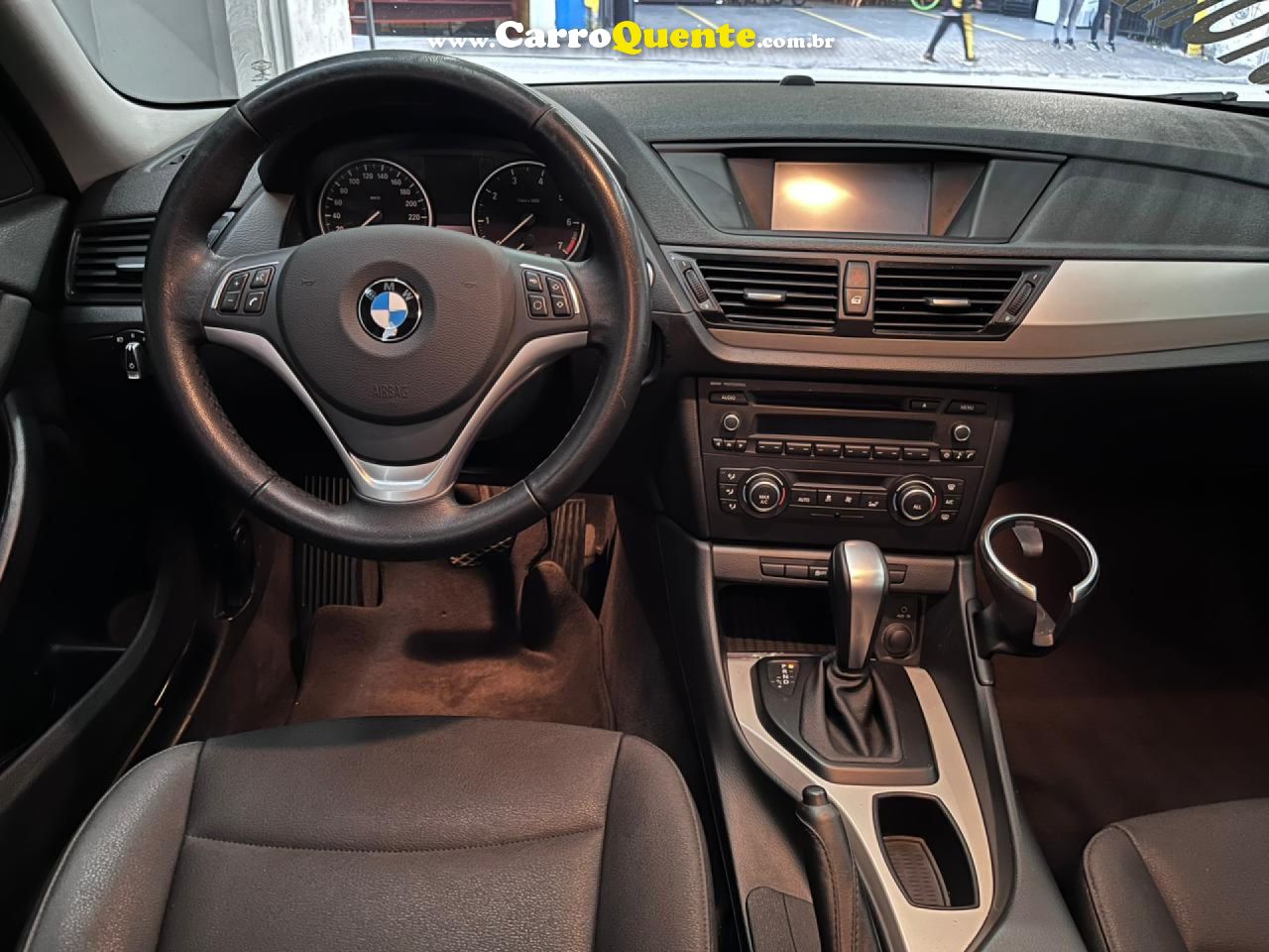 BMW   BMW X1 SDRIVE1 8I VL 31   PRETO 2013 2.0 GASOLINA - Loja