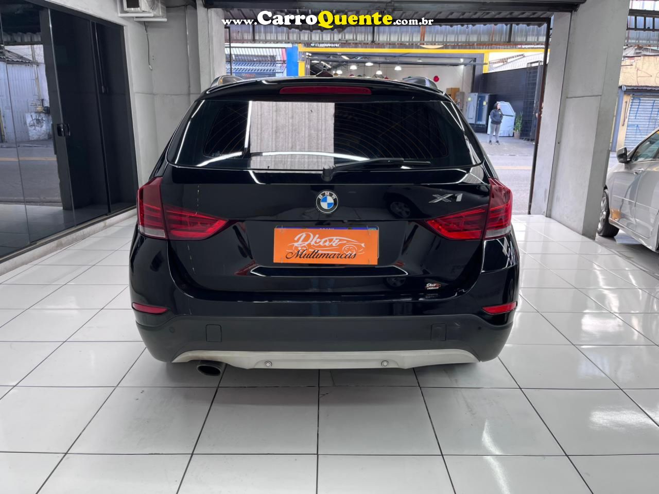 BMW   BMW X1 SDRIVE1 8I VL 31   PRETO 2013 2.0 GASOLINA - Loja