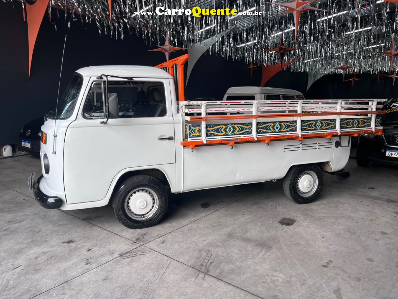 VOLKSWAGEN   KOMBI PICK UP   BRANCO 1993 1.6 ÁLCOOL - Loja