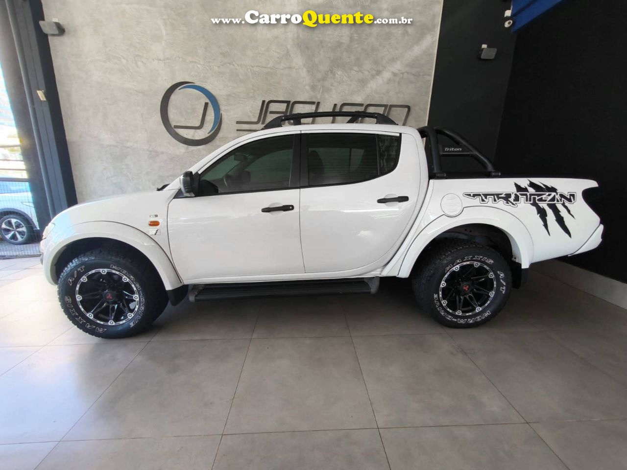 MITSUBISHI L200 TRITON 2.4 HLS 4X2 CD 16V 2014/2014 - Loja