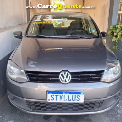 VOLKSWAGEN   FOX 1.6 MI TOTAL FLEX 8V 5P   CINZA 2013 1.6 FLEX