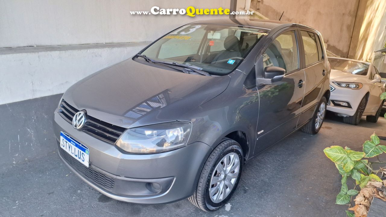 VOLKSWAGEN   FOX 1.6 MI TOTAL FLEX 8V 5P   CINZA 2013 1.6 FLEX - Loja