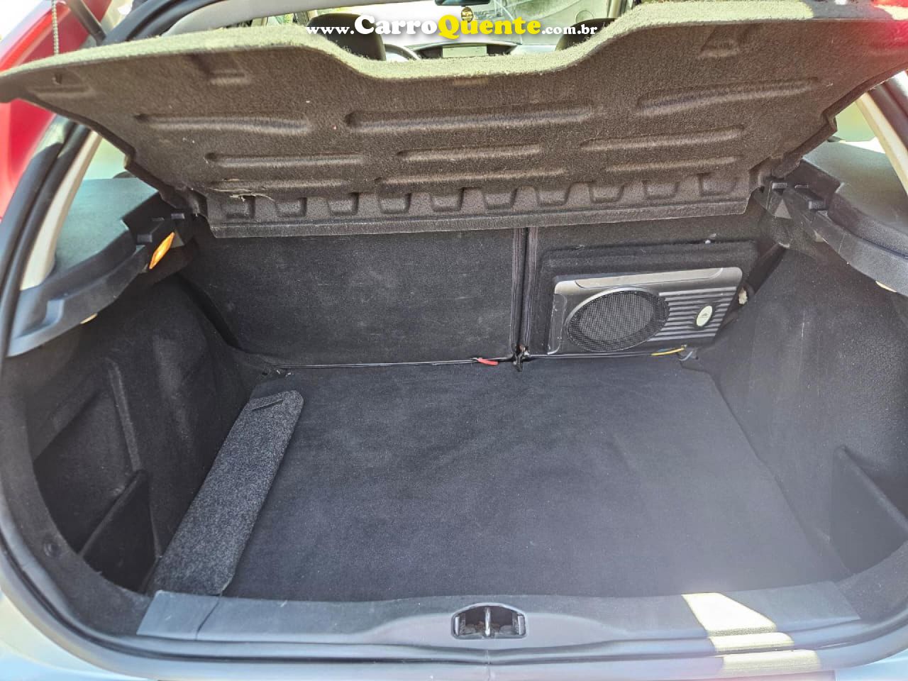 CITROËN   C4 GLX 1.6 FLEX 16V 5P MEC.   PRATA 2013 1.6 FLEX - Loja