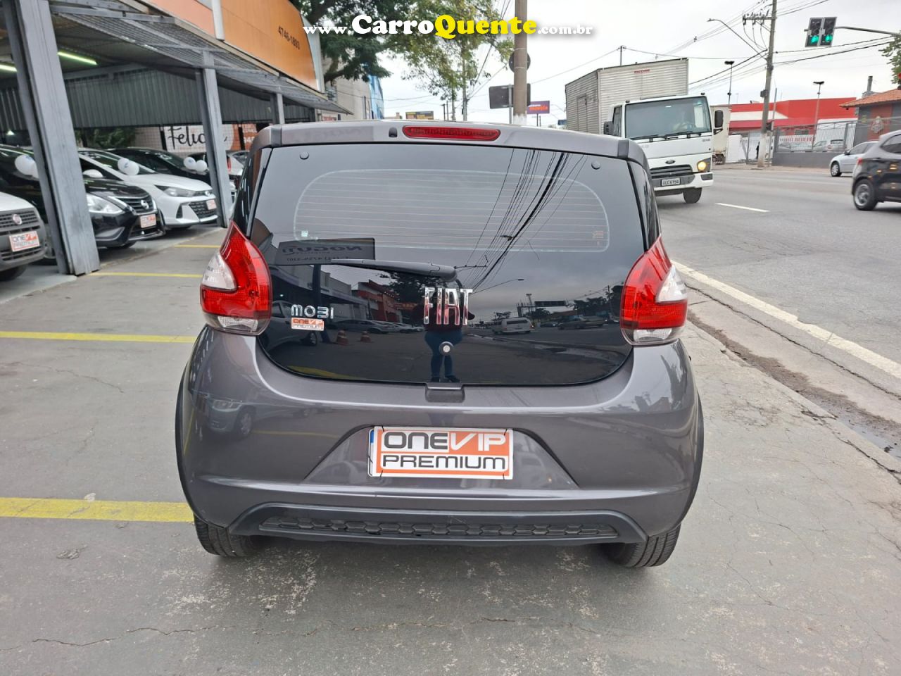 FIAT   MOBI LIKE 1.0 FIRE FLEX 5P.   CINZA 2024 1.0 FLEX - Loja