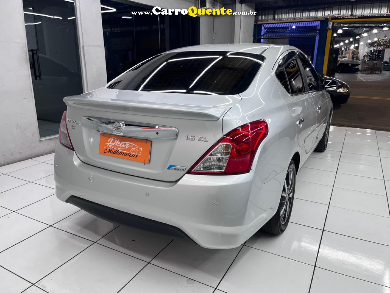 NISSAN   VERSA 16SL CVT   PRATA 2020 1.6 FLEX - Loja