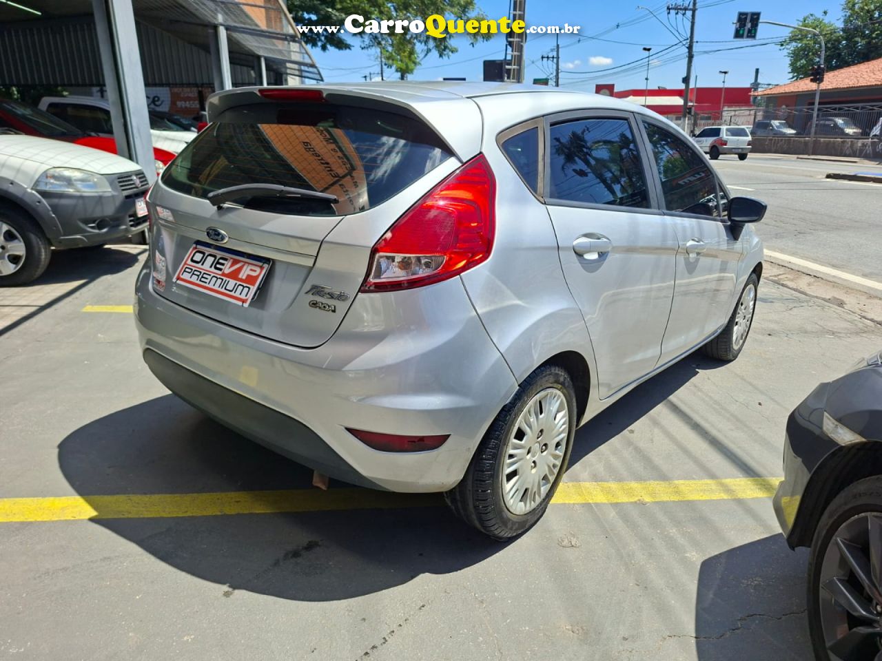 FORD   NEW FIESTA 1.5 MEC   PRATA 2016 1.5 FLEX - Loja