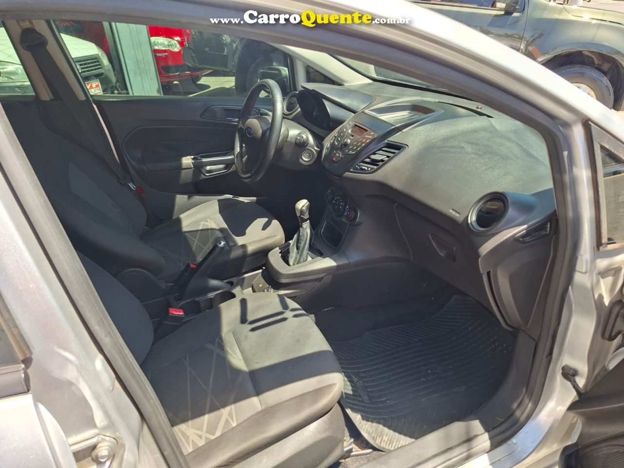 FORD   NEW FIESTA 1.5 MEC   PRATA 2016 1.5 FLEX - Loja